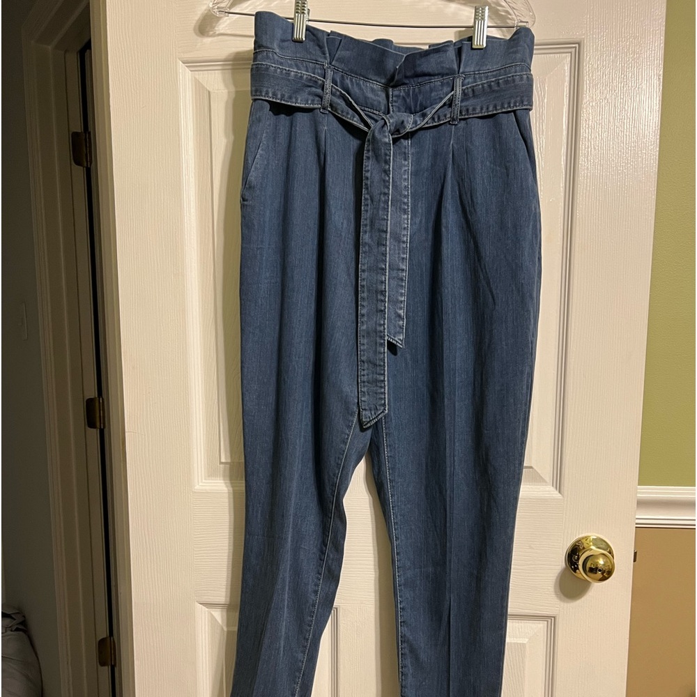 White House Black Market, Belted jeans, Size 8
